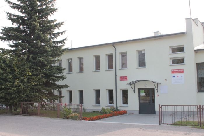 Nowa przestrzeń przy Wiejskim Domu Kultury w Paszenkach