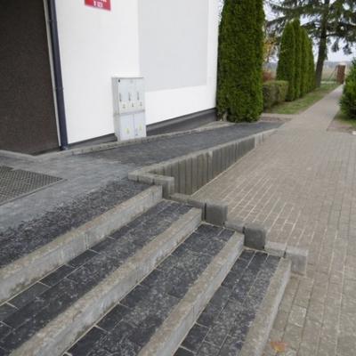P136 1 2