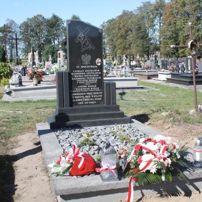 Nagrobek Kolano Szynkaruk 25 09 2025 14 Copy